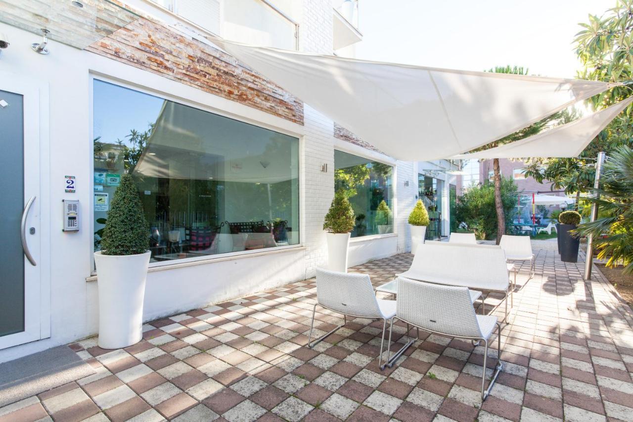 Villa Liliana Cervia Exteriör bild
