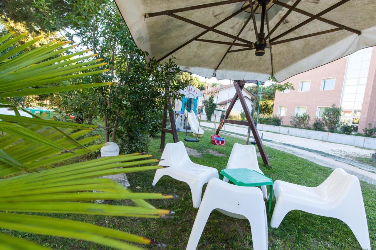 Villa Liliana Cervia Exteriör bild